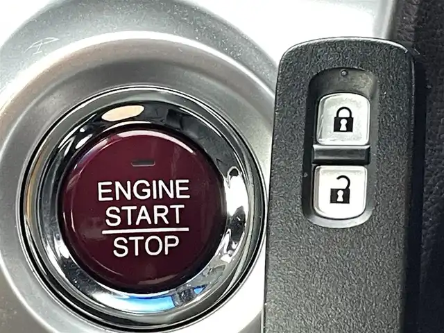 ホンダ Ｎ ＷＧＮ カスタム G ターボパッケージ 熊本県 2014(平26)年 3.7万km プレミアムホワイトパール 禁煙車/純正ナビ（ＣＤ・ＤＶＤ・ＢＴ・ＳＤ・ｉｐｏｄ）/バックカメラ　/クルーズコントロール　/アイドリングストップ　/衝突軽減ブレーキ　/横滑り防止　/純正フロアマット　/純正１５インチＡＷ　/オートライト　/ＨＩＤライト/フォグランプ/スマートキー/プッシュスタート/保証書