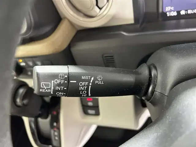 ホンダ Ｎ ＢＯＸ 佐賀県 2024(令6)年 1.2万km クリスタルブラックパール 純正8インチディスプレイオーディオ/AM/FM/Bluetooth/AppleCarplay/Androidauto/バックカメラ/衝突被害軽減システム/先行車発進お知らせ機能/レーダークルーズコントロール/レーンアシスト/ロードサインアシスト/クリアランスソアー/横滑り防止装置/ビルトインETC/オートライト/オートマチックハイビーム/LEDヘッドライト/電子パーキング/ブレーキホールド/両側パワースライドドア/シートバックテーブル/後席サンシェード/運転席・助手席シートヒーター/ISOFIX対応シート/チップアップシート/ドアバイザー/純正フロアマット/スマートキー/スペアキー×１