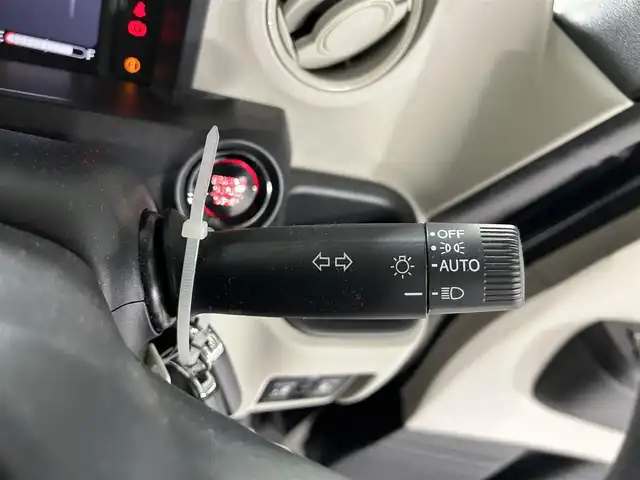 ホンダ Ｎ ＢＯＸ 佐賀県 2024(令6)年 1.2万km クリスタルブラックパール 純正8インチディスプレイオーディオ/AM/FM/Bluetooth/AppleCarplay/Androidauto/バックカメラ/衝突被害軽減システム/先行車発進お知らせ機能/レーダークルーズコントロール/レーンアシスト/ロードサインアシスト/クリアランスソアー/横滑り防止装置/ビルトインETC/オートライト/オートマチックハイビーム/LEDヘッドライト/電子パーキング/ブレーキホールド/両側パワースライドドア/シートバックテーブル/後席サンシェード/運転席・助手席シートヒーター/ISOFIX対応シート/チップアップシート/ドアバイザー/純正フロアマット/スマートキー/スペアキー×１