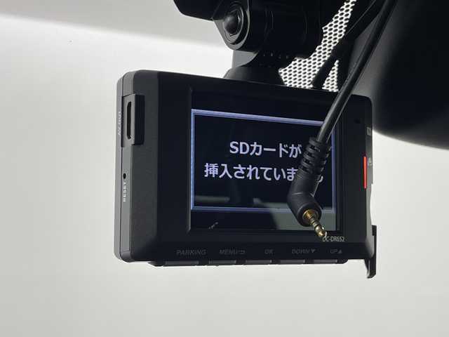 トヨタ クラウン ハイブリッド RS アドバンス 愛知県 2020(令2)年 7万km ホワイトパールクリスタルシャイン 禁煙車/純正8インチナビ/（AM/FM/Bluetooth/フルセグTV/USB)/バックカメラ/トヨタセーフティセンス/・プリクラッシュセーフティ/・レーダークルーズコントロール/・レーントレーシングアシスト/・オートマチックハイビーム/・クリアランスソナー/・ブラインドスポットモニター/ヘッドアップディスプレイ/ETC2.0/前後ドライブレコーダー/ハーフレザーシート/前席シートヒーター/ステアリングヒーター/パワーシート/パドルシフト/純正18インチアルミホイール/プッシュスタート/スマートキー/スペアキー1本/オートライト/LEDヘッドライト/フロントフォグランプ/純正フロアマット/ドアバイザー