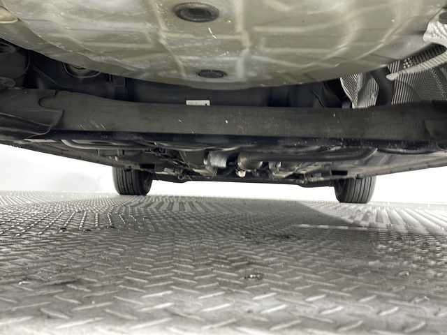 日産 ノート e－パワー X 沖縄県 2017(平29)年 2.6万km ガンＭ 県外仕入れ/禁煙車/エマジェンシーブレーキ/純正ナビ/・ＣＤ／ＤＶＤ/・Ｂｌｕｅｔｏｏｔｈ／フルセグＴＶ/アラウンドビューカメラ/バックカメラ/ドライブレコーダー前方/ＥＴＣ/スペアキー/取扱説明書