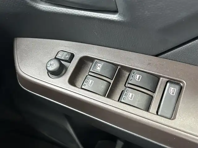 トヨタ タンク G 和歌山県 2020(令2)年 5.9万km パールホワイトⅢ 純正ナビ/Bluetooth/衝突軽減/横滑り防止機能/コーナーセンサー/クルコン/両側パワースライドドア/ETC/アイドリングストップ/オートライト/オートマチックハイビーム/プッシュスタート/スマートキー/ウインカー付きドアミラー