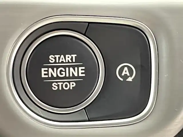 メルセデス・ベンツ ゲレンデヴァーゲン Ｇ３５０ｄ 千葉県 2019(令1)年 0.2万km オブシディアンブラック ユーザー買取/禁煙車/純正ナビ/Bluetooth/Apple Car Play/AM/FM/全方位カメラ/アダプティブクルーズコントロール/レーンキープアシスト/衝突被害軽減ブレーキ/フル液晶メーター（レイアウト変更機能付き）/ドライブモード/パドルシフト/マルチビームLEDライト/ナチュラルウォールナット本木製インパネ加飾/革巻きステアリング/ブラックレザーシート/スマートキー