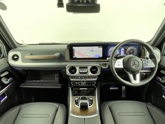 メルセデス・ベンツ ゲレンデヴァーゲン Ｇ３５０ｄ 千葉県 2019(令1)年 0.2万km オブシディアンブラック ユーザー買取/禁煙車/純正ナビ/Bluetooth/Apple Car Play/AM/FM/全方位カメラ/アダプティブクルーズコントロール/レーンキープアシスト/衝突被害軽減ブレーキ/フル液晶メーター（レイアウト変更機能付き）/ドライブモード/パドルシフト/マルチビームLEDライト/ナチュラルウォールナット本木製インパネ加飾/革巻きステアリング/ブラックレザーシート/スマートキー