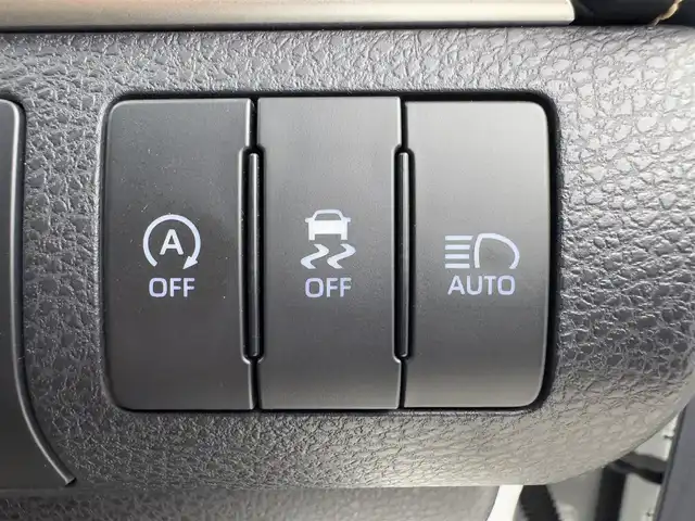 トヨタ ハリアー プレミアム 広島県 2018(平30)年 3.5万km ホワイトパールクリスタルシャイン TRDエアロ（フロント/サイド/リアアンダー)/純正9インチSDナビ/（フルセグTV/CD/DVD/SD/BT/HDMI)/電動リアゲート/ハーフレザーシート/バックカメラ/ドライブレコーダー/ETC/トヨタセーフティセンス/・レーンキープアシスト/・衝突被害軽減システム/・アダクティブクルーズコントロール/オートマチックハイビーム/オートブレーキホールド/純正18インチAW/カーテンエアバッグ/純正フロアマット/純正LEDヘッドライト