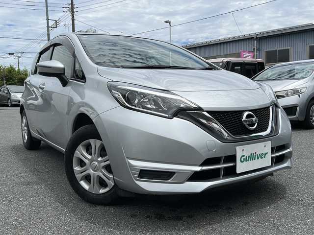 日産 ノート X 埼玉県 2018(平30)年 1.5万km ブリリアントシルバー