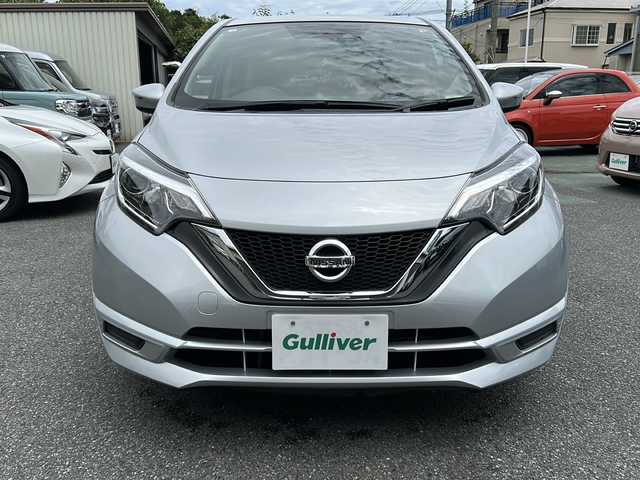 日産 ノート X 埼玉県 2018(平30)年 1.5万km ブリリアントシルバー