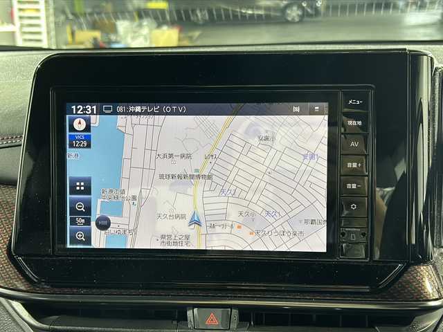 日産 オーラ ニスモ 沖縄県 2023(令5)年 1.2万km ダークメタルグレー/スーパーブラック2トーン 禁煙車　/県外仕入れ　/９インチ純正ナビ/【ＣＤ／フルセグＴＶ／ＢＴ】　/ビルトインETC/アラウンドビューモニター　/エマージェンシーブレーキ　/ブラインドスポットモニター　/車線逸脱防止支援　/インテリジェントルームミラー　/ＬＥＤヘッドライト/スマートキー