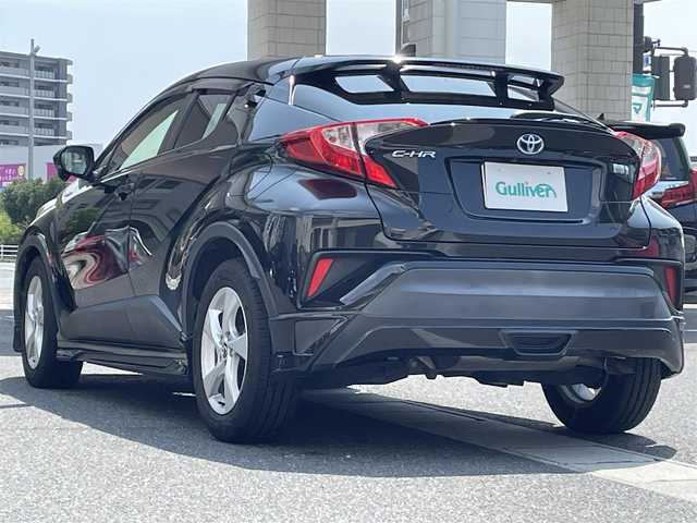トヨタ Ｃ－ＨＲ S 岡山県 2017(平29)年 12.9万km ブラックマイカ 登録時走行距離128241キロ/純正9インチSDナビ/AM/FM/Bluetooth/TV/SD/DISC/モデリスタエアロ/Toyota Safety Sense/・プリクラッシュセーフティ/・レーンディパーチャーアラート/・オートマチックハイビーム/レーダークルーズコントロール/バックカメラ/純正17インチAW/純正フロアマット/プッシュスタート/スマートキー/ETC