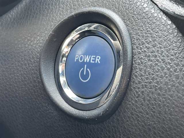 トヨタ Ｃ－ＨＲ S 岡山県 2017(平29)年 12.9万km ブラックマイカ 登録時走行距離128241キロ/純正9インチSDナビ/AM/FM/Bluetooth/TV/SD/DISC/モデリスタエアロ/Toyota Safety Sense/・プリクラッシュセーフティ/・レーンディパーチャーアラート/・オートマチックハイビーム/レーダークルーズコントロール/バックカメラ/純正17インチAW/純正フロアマット/プッシュスタート/スマートキー/ETC