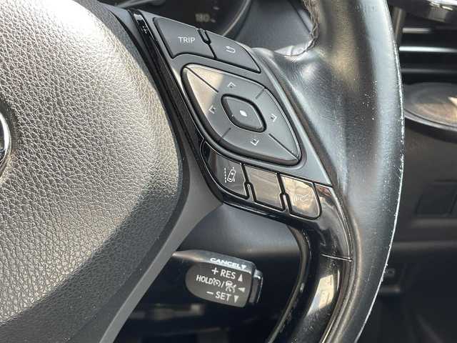 トヨタ Ｃ－ＨＲ S 岡山県 2017(平29)年 12.9万km ブラックマイカ 登録時走行距離128241キロ/純正9インチSDナビ/AM/FM/Bluetooth/TV/SD/DISC/モデリスタエアロ/Toyota Safety Sense/・プリクラッシュセーフティ/・レーンディパーチャーアラート/・オートマチックハイビーム/レーダークルーズコントロール/バックカメラ/純正17インチAW/純正フロアマット/プッシュスタート/スマートキー/ETC