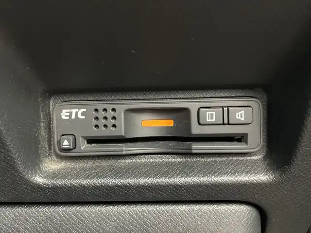 ホンダ ステップワゴン スパーダ Z HDDナビED 鹿児島県 2011(平23)年 14.7万km プレミアムホワイトパール ワンオーナー　/純正ナビ　/（フルセグ/Ｂｌｕｅｔｏｏｔｈ/CD/DVD)　/バックカメラ　/両側パワースライドドア　/ドアバイザー　/パドルシフト　/純正フロアマット　/ＥＴＣ　/純正１６インチアルミホイール　/スマートキー/スペアキー1本/保証書　/取扱説明書