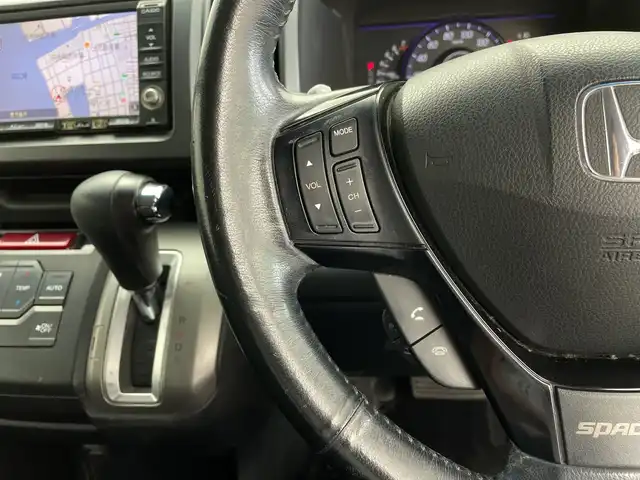 ホンダ ステップワゴン スパーダ Z HDDナビED 鹿児島県 2011(平23)年 14.7万km プレミアムホワイトパール ワンオーナー　/純正ナビ　/（フルセグ/Ｂｌｕｅｔｏｏｔｈ/CD/DVD)　/バックカメラ　/両側パワースライドドア　/ドアバイザー　/パドルシフト　/純正フロアマット　/ＥＴＣ　/純正１６インチアルミホイール　/スマートキー/スペアキー1本/保証書　/取扱説明書
