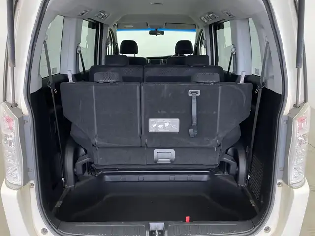 ホンダ ステップワゴン スパーダ Z HDDナビED 鹿児島県 2011(平23)年 14.7万km プレミアムホワイトパール ワンオーナー　/純正ナビ　/（フルセグ/Ｂｌｕｅｔｏｏｔｈ/CD/DVD)　/バックカメラ　/両側パワースライドドア　/ドアバイザー　/パドルシフト　/純正フロアマット　/ＥＴＣ　/純正１６インチアルミホイール　/スマートキー/スペアキー1本/保証書　/取扱説明書