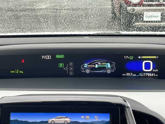 トヨタ プリウス ＰＨＶ A ナビパッケージ 青森県 2019(令1)年 18万km ホワイトパールクリスタルシャイン 4WD/寒冷地仕様/純正ナビ・フルセグTV/Bluetooth・USB・AUX/パノラミックビューモニター/運転席パワーシート/前席シートヒーター/ステアリングヒーター/ヘッドアップディスプレイ/セーフティセンス/プリクラッシュセーフティ/レーダークルーズコントロール/レーンディパーチャーアラート/アダプティブハイビーム/ブラインドスポットモニター/シンプルインテリジェントパーキングアシスト/AC100V1500W/ビルトインETC2.0/LEDヘッドライト/LEDフォグランプ/LEDリアフォグランプ/TRDフロントスポイラー
