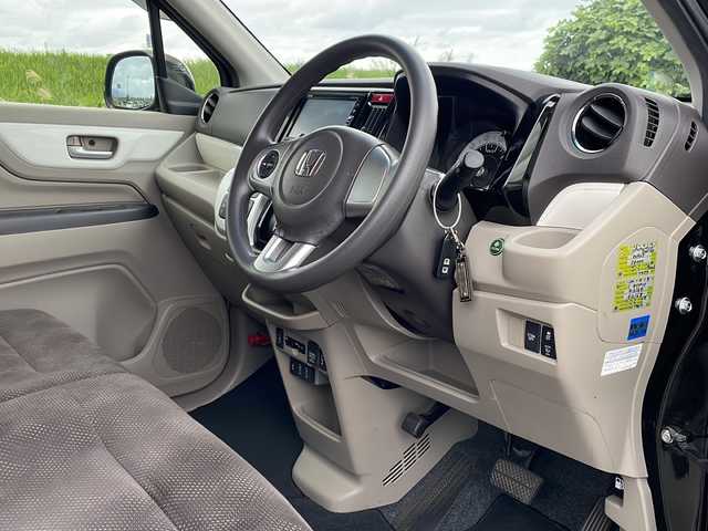 ホンダ Ｎ ＷＧＮ G SSコンフォートパッケージ 新潟県 2018(平30)年 5.6万km クリスタルブラックパール 4WD/純正インターナビ(VXM-184VFi)/CD/DVD/BT/フルセグテレビ/バックカメラ/ETC/衝突被害軽減ブレーキ/ベンチシート/シートヒーター /ステアリングスイッチ/スマートキー/プッシュスタート/キセノンヘッドライト/オートライト/純正14インチアルミホイール
