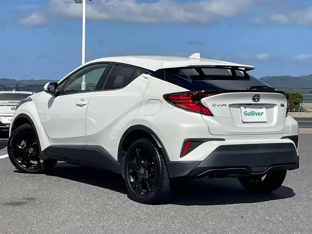 トヨタ Ｃ－ＨＲ G モード ネロ セーフティプラス 島根県 2021(令3)年 7.3万km ホワイトパールクリスタルシャイン 登録時走行距離72753Km/ワンオーナー/取扱い説明書（車/ナビ)/純正ナビ(AM/FM/Bluetooth）/追従型クルーズコントロール/全周囲カメラ/ハーフレザー/シートヒーター/純正フロアマット/コーナーセンサー/横滑り防止装置/レーンアシスト/三眼LEDライト/ビルドインETC/純正アルミ１８インチ