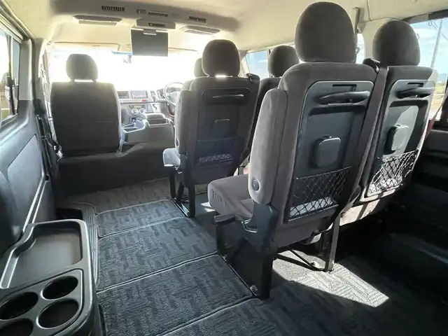 トヨタ ハイエース GL 佐賀県 2012(平24)年 15.7万km ブラックマイカ GLロング10人乗り/純正HDDナビゲーション/・フルセグTV/CD/DVD/SD/Bluetooth/フリップダウンモニター/ETC/100V電源/後席エアコン(温度調整無し)/ISOFIX対応/純正15インチアルミホイール/キセノンヘッドライト/純正フォグランプ/純正フロアマット/ドアバイザ―