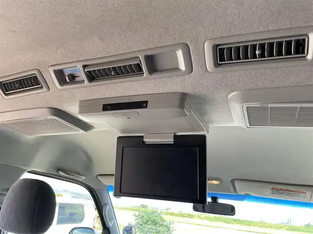 トヨタ ハイエース GL 佐賀県 2012(平24)年 15.7万km ブラックマイカ GLロング10人乗り/純正HDDナビゲーション/・フルセグTV/CD/DVD/SD/Bluetooth/フリップダウンモニター/ETC/100V電源/後席エアコン(温度調整無し)/ISOFIX対応/純正15インチアルミホイール/キセノンヘッドライト/純正フォグランプ/純正フロアマット/ドアバイザ―