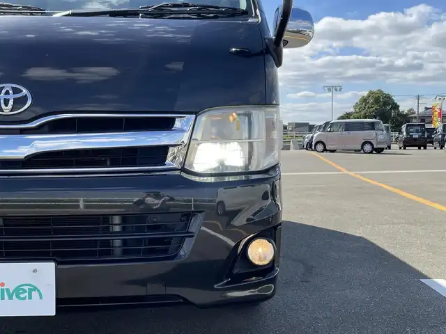 トヨタ ハイエース GL 佐賀県 2012(平24)年 15.7万km ブラックマイカ GLロング10人乗り/純正HDDナビゲーション/・フルセグTV/CD/DVD/SD/Bluetooth/フリップダウンモニター/ETC/100V電源/後席エアコン(温度調整無し)/ISOFIX対応/純正15インチアルミホイール/キセノンヘッドライト/純正フォグランプ/純正フロアマット/ドアバイザ―