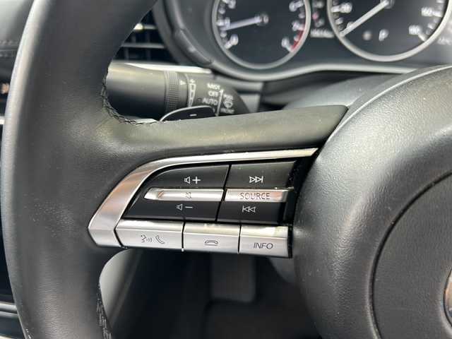 マツダ マツダ３セダン 20S プロアクティブ ツーリングS 静岡県 2020(令2)年 3.1万km ジェットブラックマイカ 純正ナビ/・FM/AM/・Bluetooth/・USB/・CD/DVD/・メモリーオーディオ/・フルセグTV/・HDMI/主要装備/・３６０°ビューモニター/・運転席+助手席シートヒーター/・ステリングヒーター/・ヘッドアップディスプレイ/・ＥＴＣ/・追従クルコン/・ＭＴモード付ＡＴ/・パドルシフト/・コーナーセンサー/・ｉ－ｓｔｏｐ/・ＢＳＭ/・レーンキープアシスト/・横滑り防止装置/・運転席パワーシート/・スマートブレーキサポート