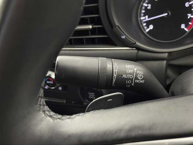 マツダ マツダ３セダン 20S プロアクティブ ツーリングS 栃木県 2020(令2)年 3.1万km ジェットブラックマイカ 純正ナビ/・FM/AM/・Bluetooth/・USB/・CD/DVD/・メモリーオーディオ/・フルセグTV/・HDMI/主要装備/・３６０°ビューモニター/・運転席+助手席シートヒーター/・ステリングヒーター/・ヘッドアップディスプレイ/・ＥＴＣ/・追従クルコン/・ＭＴモード付ＡＴ/・パドルシフト/・コーナーセンサー/・ｉ－ｓｔｏｐ/・ＢＳＭ/・レーンキープアシスト/・横滑り防止装置/・運転席パワーシート/・スマートブレーキサポート