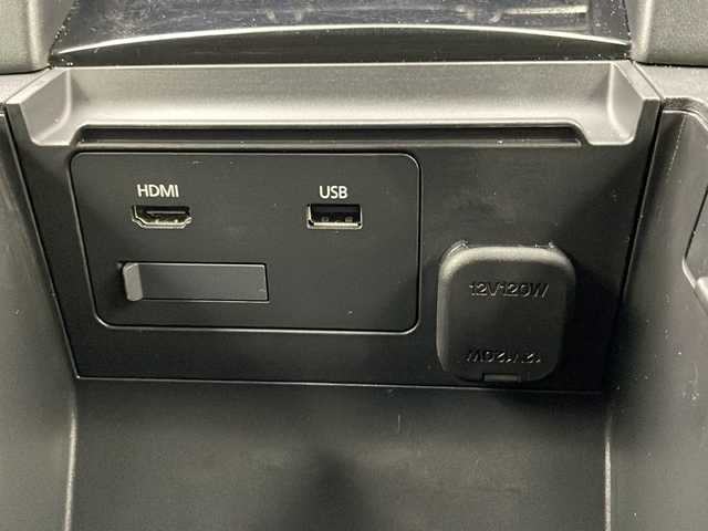 マツダ マツダ３セダン 20S プロアクティブ ツーリングS 栃木県 2020(令2)年 3.1万km ジェットブラックマイカ 純正ナビ/・FM/AM/・Bluetooth/・USB/・CD/DVD/・メモリーオーディオ/・フルセグTV/・HDMI/主要装備/・３６０°ビューモニター/・運転席+助手席シートヒーター/・ステリングヒーター/・ヘッドアップディスプレイ/・ＥＴＣ/・追従クルコン/・ＭＴモード付ＡＴ/・パドルシフト/・コーナーセンサー/・ｉ－ｓｔｏｐ/・ＢＳＭ/・レーンキープアシスト/・横滑り防止装置/・運転席パワーシート/・スマートブレーキサポート