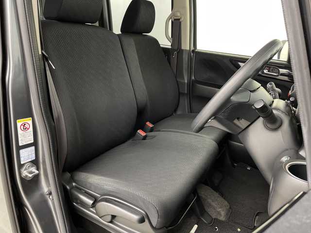 ホンダ Ｎ ＢＯＸ カスタム SSパッケージ 埼玉県 2014(平26)年 4.4万km ポリッシュドメタルメタリック 純正SDナビ/　（FM/AM/BT/iPod/AUX/CD/DVD）/バックカメラ/両側パワースライドドア/シティブレーキアクティブシステム/フルセグテレビ/ETC/プッシュスタート/オートHIDヘッドライト/純正フロアマット