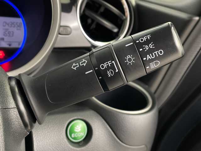 ホンダ Ｎ ＢＯＸ カスタム SSパッケージ 埼玉県 2014(平26)年 4.4万km ポリッシュドメタルメタリック 純正SDナビ/　（FM/AM/BT/iPod/AUX/CD/DVD）/バックカメラ/両側パワースライドドア/シティブレーキアクティブシステム/フルセグテレビ/ETC/プッシュスタート/オートHIDヘッドライト/純正フロアマット