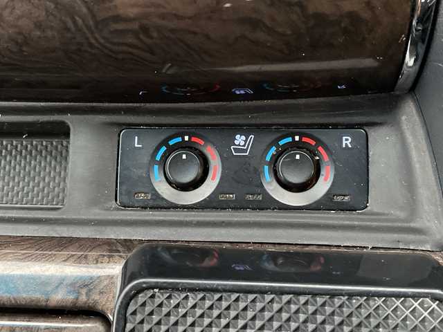 トヨタ アルファードハイブリット エグゼクティブ ラウンジ S 福岡県 2020(令2)年 5.8万km ブラック 純正10インチナビ/【CD.DVD.Bluetooth.フルセグTV】/パノラミックビューモニター/サンルーフ/モデリスタエアロ/JBLプレミアムサウンド/純正フリップダウンモニター/デジタルインナーミラー/追従クルーズコントロール/レーンキープアシスト/パワーバックドア/両側電動スライドドア/ビルトインETC2.0/全周囲ドライブレコーダー/レザーシート/シートヒーター/ベンチレーション/パワーシート/3眼LEDヘッドライト/オートライト/オートハイビーム/パーキングアシスト/クリアランスソナー