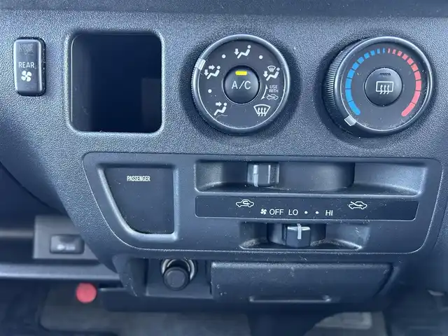 トヨタ ハイエース GL ロング 群馬県 2009(平21)年 8.9万km ブラックマイカ 純正HDDナビ（NHDT-W58）/　CD/DVD/SD/HDD/AUX/ワンセグTV/ETC/レーダー探知機ZERO300V/AC100V/片側パワースライドドア/電動格納ミラー/ライトレベライザー/リモコンキー/純正フロアマット/純正ドアバイザー/保証書/取扱説明書