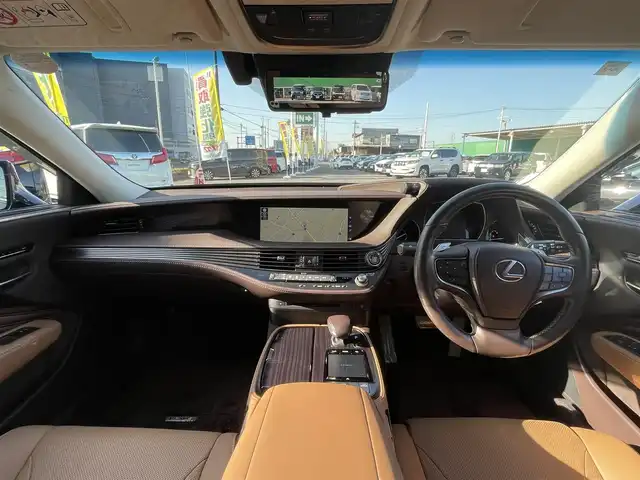 レクサス ＬＳ 500 Iパッケージ 千葉県 2018(平30)年 2.9万km グラファイトブラックガラスフレーク トパーズブラウンレザーシート/パノラミックビューカメラ/純正12.3インチワイドナビ/・CD/DVD/MSV/Bluetooth/フルセグ/全席パワーシート/前席シートヒーター/前席シートベンチレーション/全ドアイージークローザー/パワートランクリッド/デジタルインナーミラー/レクサスセーフティーシステムプラス/・プリクラッシュセーフティー/・レーンキープアシスト/・ブラインドスポットモニター/・パーキングサポートブレーキ/・ブラインドスポットモニター/・PKSA/アダプティブクルーズコントロール/ハイトコントロール/ヘッドアップディスプレイ/オートマチックハイビーム/パドルシフト/スマートキー/純正19インチアルミホイール/AC100V100W電源/純正LEDヘッドライト/ビルトインETC2.0/前後コーナーセンサー/サイド＆カーテンエアバッグ/新車時保証書＆取扱説明書