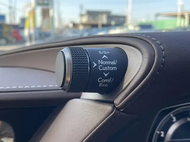 レクサス ＬＳ 500 Iパッケージ 千葉県 2018(平30)年 2.9万km グラファイトブラックガラスフレーク トパーズブラウンレザーシート/パノラミックビューカメラ/純正12.3インチワイドナビ/・CD/DVD/MSV/Bluetooth/フルセグ/全席パワーシート/前席シートヒーター/前席シートベンチレーション/全ドアイージークローザー/パワートランクリッド/デジタルインナーミラー/レクサスセーフティーシステムプラス/・プリクラッシュセーフティー/・レーンキープアシスト/・ブラインドスポットモニター/・パーキングサポートブレーキ/・ブラインドスポットモニター/・PKSA/アダプティブクルーズコントロール/ハイトコントロール/ヘッドアップディスプレイ/オートマチックハイビーム/パドルシフト/スマートキー/純正19インチアルミホイール/AC100V100W電源/純正LEDヘッドライト/ビルトインETC2.0/前後コーナーセンサー/サイド＆カーテンエアバッグ/新車時保証書＆取扱説明書