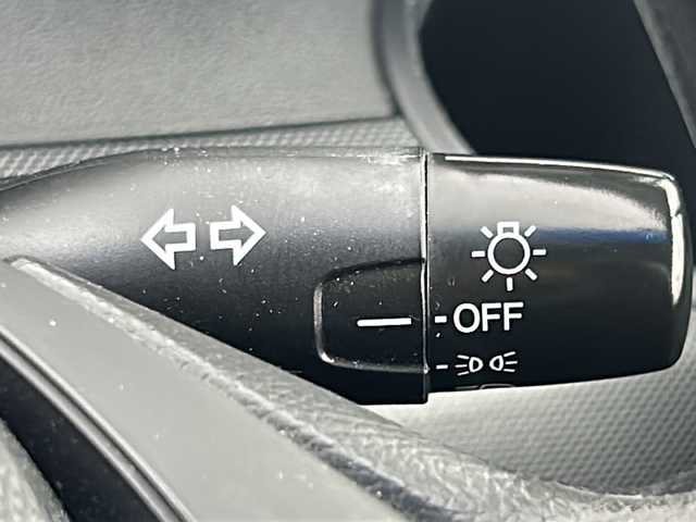 ホンダ フリード G ジャストセレクション 大阪府 2011(平23)年 13万km プレミアムホワイトパール 社外HDDナビ/【フルセグTV/CD/FM/AM/USB】/片側パワースライドドア/片側スライドドア/クルーズコントロール/バックカメラ/ハロゲンヘッドライト/スマートキー