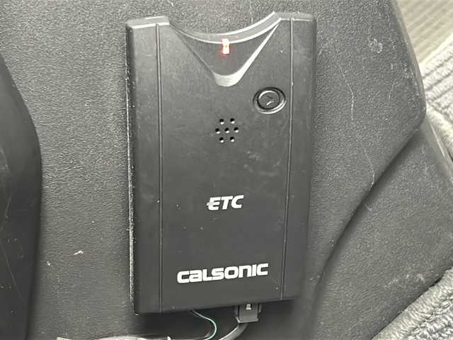 ホンダ フリード G ジャストセレクション 大阪府 2011(平23)年 13万km プレミアムホワイトパール 社外HDDナビ/【フルセグTV/CD/FM/AM/USB】/片側パワースライドドア/片側スライドドア/クルーズコントロール/バックカメラ/ハロゲンヘッドライト/スマートキー