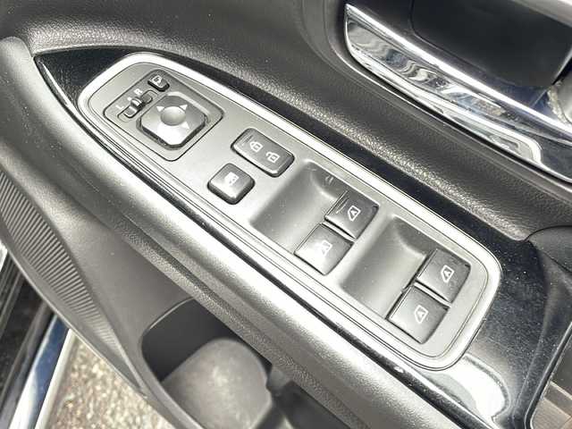 三菱 アウトランダー ＰＨＥＶ G 秋田県 2020(令2)年 9.4万km アメジストブラック SDナビ　GCX７７９W/CD　DVD　Bluetooth　DTV　SD　ラジオ/全周囲カメラ/ETC/LDW（車線逸脱警報）/アダプティブ・クルーズ・コントロール/衝突軽減ブレーキサポート/パワーバックドア/前席パワーシート/前席シートヒーター/ハーフレザーシート/ハイビームアシスト/オートライト/フォグランプ/ハンドルヒーター/BSM（ブラインドスポットモニター）/純正AWサマータイヤ積み込み