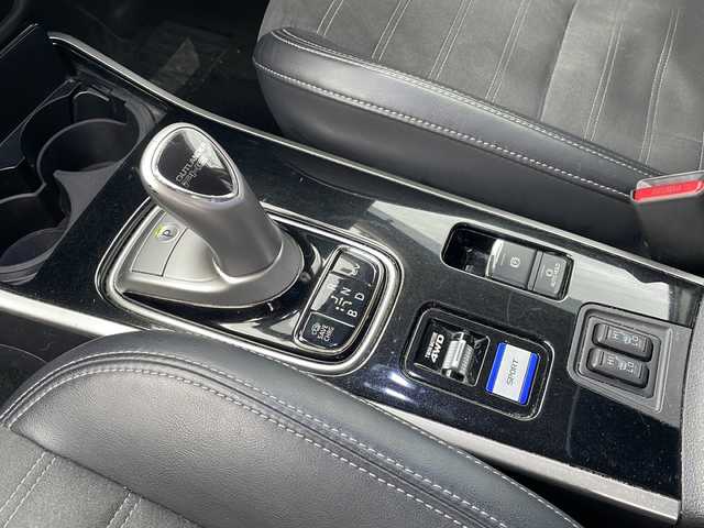 三菱 アウトランダー ＰＨＥＶ G 秋田県 2020(令2)年 9.4万km アメジストブラック SDナビ　GCX７７９W/CD　DVD　Bluetooth　DTV　SD　ラジオ/全周囲カメラ/ETC/LDW（車線逸脱警報）/アダプティブ・クルーズ・コントロール/衝突軽減ブレーキサポート/パワーバックドア/前席パワーシート/前席シートヒーター/ハーフレザーシート/ハイビームアシスト/オートライト/フォグランプ/ハンドルヒーター/BSM（ブラインドスポットモニター）/純正AWサマータイヤ積み込み