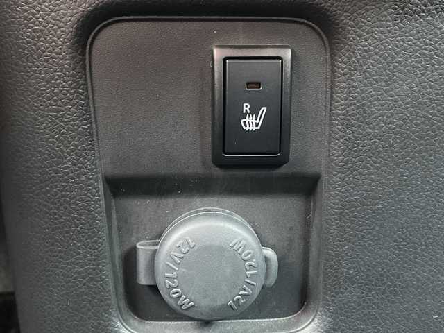 スズキ ワゴンＲ スティングレー HYBRID T 長野県 2017(平29)年 3.9万km ピュアレッド ・純正8インチSDナビゲーション/CD DVD フルセグTV　Bluetooth/・全方位カメラ/・ビルトインETC/・スズキセーフティサポート/・レーンキープアシスト/・ヘッドアップディスプレイ/・クルーズコントロール/・アイドリングストップ/・横滑り防止装置/・LEDヘッドライト/・オートライト/・フォグライト/・パドルシフト/・純正15インチアルミホイール/・シートヒーター(D席)/・ウィンカーミラー/・電動格納ミラー/・スマートキー/・エンジンプッシュスタート/・フロアマット