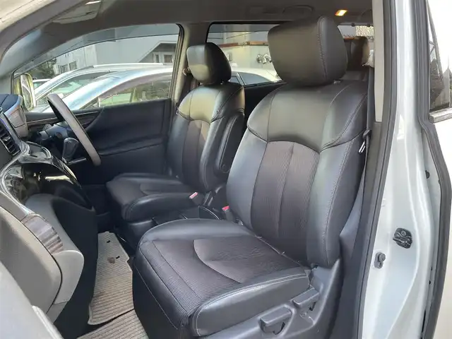 日産 エルグランド 250ハイウェイスター 道央・札幌 2014(平26)年 13万km ブリリアントホワイトパール (株)IDOMが運営する【じしゃロン札幌豊平店】の自社ローン対象車両になります。こちらは現金ご利用時の価格です。/自社ローンご希望の方は別途その旨お申付け下さい。/プッシュスタート/純正ナビ・フルセグTV/バックカメラ/純正フリップダウンモニター/左側パワースライドドア/ETC