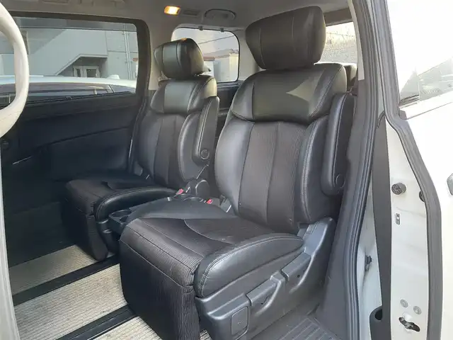 日産 エルグランド 250ハイウェイスター 道央・札幌 2014(平26)年 13万km ブリリアントホワイトパール (株)IDOMが運営する【じしゃロン札幌豊平店】の自社ローン対象車両になります。こちらは現金ご利用時の価格です。/自社ローンご希望の方は別途その旨お申付け下さい。/プッシュスタート/純正ナビ・フルセグTV/バックカメラ/純正フリップダウンモニター/左側パワースライドドア/ETC