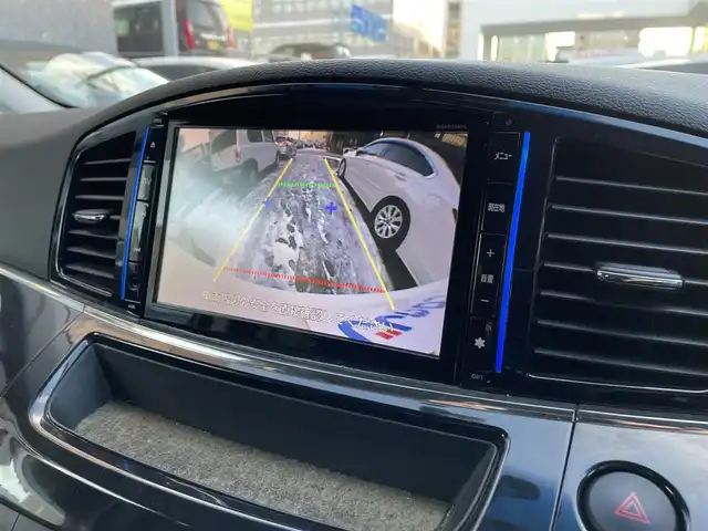 日産 エルグランド 250ハイウェイスター 道央・札幌 2014(平26)年 13万km ブリリアントホワイトパール (株)IDOMが運営する【じしゃロン札幌豊平店】の自社ローン対象車両になります。こちらは現金ご利用時の価格です。/自社ローンご希望の方は別途その旨お申付け下さい。/プッシュスタート/純正ナビ・フルセグTV/バックカメラ/純正フリップダウンモニター/左側パワースライドドア/ETC