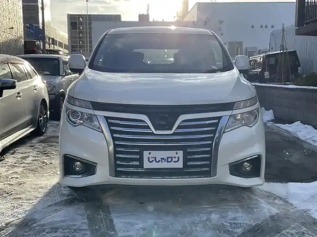 日産 エルグランド 250ハイウェイスター 道央・札幌 2014(平26)年 13万km ブリリアントホワイトパール (株)IDOMが運営する【じしゃロン札幌豊平店】の自社ローン対象車両になります。こちらは現金ご利用時の価格です。/自社ローンご希望の方は別途その旨お申付け下さい。/プッシュスタート/純正ナビ・フルセグTV/バックカメラ/純正フリップダウンモニター/左側パワースライドドア/ETC