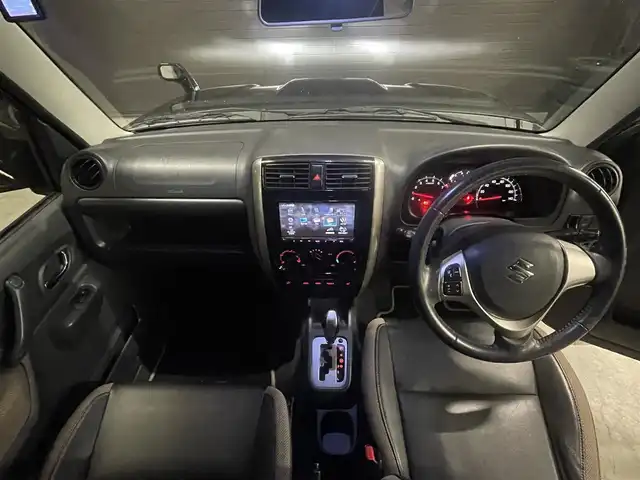 スズキ ジムニー ランドベンチャー 新潟県 2016(平28)年 4.6万km ブルーイッシュブラックパール3 リモコンキー/ケンウッドメモリナビ(MDV-Z704)/　BT/フルセグ/CD/DVD/バックカメラ/４WD/ドラレコ/運転席シートヒーター/ETC/革巻きステアリング/LEDヘッドライト/純正フロアマット/バイザー/ウインカーミラー