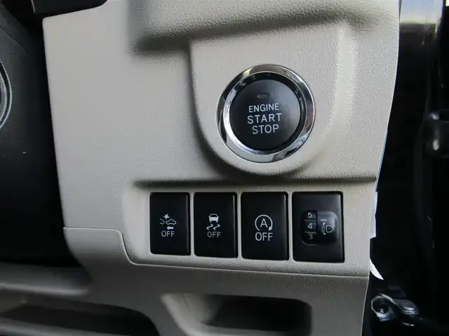 ダイハツ ムーヴ X SAⅡ 岡山県 2017(平29)年 5万km ブラックマイカメタリック 【 Smart Assist II 】/・衝突警報機能（対車両・対歩行者）/・衝突回避支援ブレーキ/・誤発進抑制機能/・後方誤発進抑制機能/・車線逸脱警報/・先行車発進お知らせ機能/ワンオーナー/社外メモリーナビ/ワンセグテレビ/バックカメラ/DVD再生可能/リアソナー/社外フロアマット/純正14AW/スマートキー2個/プッシュスタート