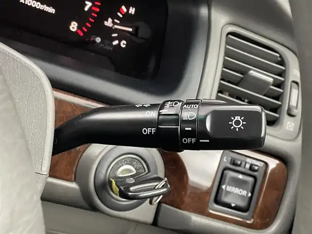 トヨタ チェイサー アバンテ 埼玉県 2000(平12)年 6.6万km ダークグレーマイカメタリック 純正オーディオ　ＣＤ再生　オートエアコン　電動格納ミラー　純正フロアマット　パワーシート　パワーステアリング　パワーウィンドウ　リモコンキー　オートライト