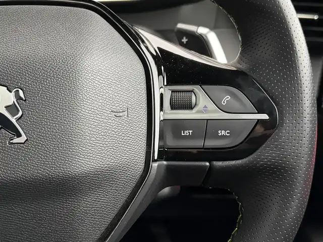プジョー プジョー ２００８ GT ブルー HDi 静岡県 2022(令4)年 1.1万km ヴァーティゴブルー パノラミックサンルーフ/ハーフレザーシート/シートヒーター/ディスプレイオーディオ/CarPlay/AndroidAuto/バックカメラ/ACC/LKA/BSM/LEDヘッドライト/ドライブモード/インテリジェントハイビーム/ETC
