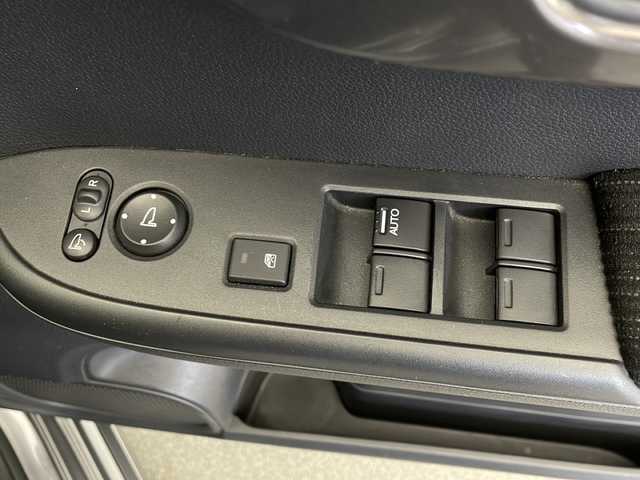 ホンダ Ｎ ＷＧＮ カスタム Lターボ ホンダS 長野県 2020(令2)年 4.9万km シャイニンググレーM ワンオーナー/純正SDナビ&フルセグTV&CD&DVD&USB&BT/ホンダセンシング/・アダプティブクルーズコントロール/・レーンキープアシスト/・衝突軽減ブレーキ/・路外逸脱警報/・歩行者事故低減ステアリング/・先行車発進告知/・標識認識機能/・誤発進抑制機能/・後方誤発進抑制機能/・オートマチックハイビーム/アイドリングストップ/ハーフレザーシート/D席シートヒーター/ステアリングスイッチ/パドルシフト/バックカメラ/ビルトインETC/LEDヘッドライト/オートライト/フロントフォグランプ/電動格納ミラー/ウィンカーミラー/電動ホールド/ブレーキホールド/純正15インチAW付サマータイヤ装着/社外14インチAW付スタッドレスタイヤ積込/純正フロアマット/ドアバイザー/プッシュスタート/スマートキー/スペアキー1本/取扱説明書/保証書