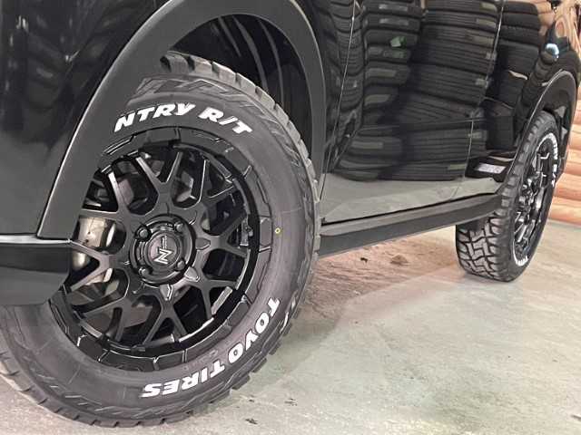 トヨタ ライズ Z 愛知県 2019(令1)年 4.2万km ブラックマイカメタリック AIS検査済み/【2411011329】/カロッツェリア9インチナビ（社外）/フルセグテレビ/レーダークルーズコントロール/ステアリングリモコン/ETC/純正LEDヘッドライト/16インチAW　ナイトロパワー 　M28バレット（社外）/TOYOオープンカントリーR/T　215/65-16（新品）（社外）/1インチリフトアップ（社外）/TERZO ルーフラック（社外）/INNO ベースキャリア（社外）/KLC・RAV4アドベンチャーフェイスキット（社外）