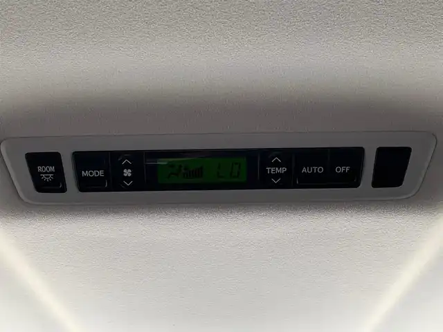 トヨタ ヴェルファイア 2．4Z 福井県 2014(平26)年 9.3万km ホワイトパールクリスタルシャイン (株)IDOMが運営する【じしゃロン福井店】の自社ローン専用車両になりますこちらは現金またはオートローンご利用時の価格です。自社ローンご希望の方は別途その旨お申付け下さい/アルパイン10インチナビ/フルセグTV/ETC/バックカメラ/両側パワースライドドア/コーナーセンサー/プッシュスタート