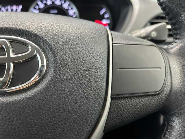 トヨタ ヴォクシー ZS 鹿児島県 2014(平26)年 7.5万km ブラッキッシュアゲハガラスフレーク ワンオーナー/片側パワースライドドア/アイドリングストップ/純正7インチSDナビ【NSCP-W62】/（CD/DVD/ワンセグ/Bluetooth/SD）/ビルトインETC/バックカメラ/革巻きステアリング/ステアリングリモコン/純正LEDヘッドライト/フロントフォグランプ/オートライト/スペアタイヤ1本/純正フロアマット/純正ドアバイザー/純正16インチアルミ/保証書&取扱説明書